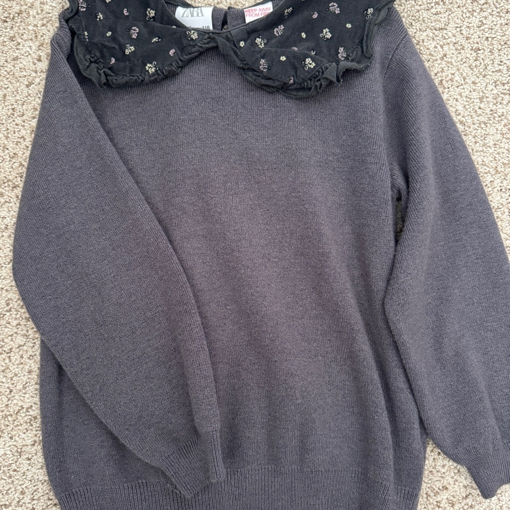 Zara Gray Sweater with Floral Collar